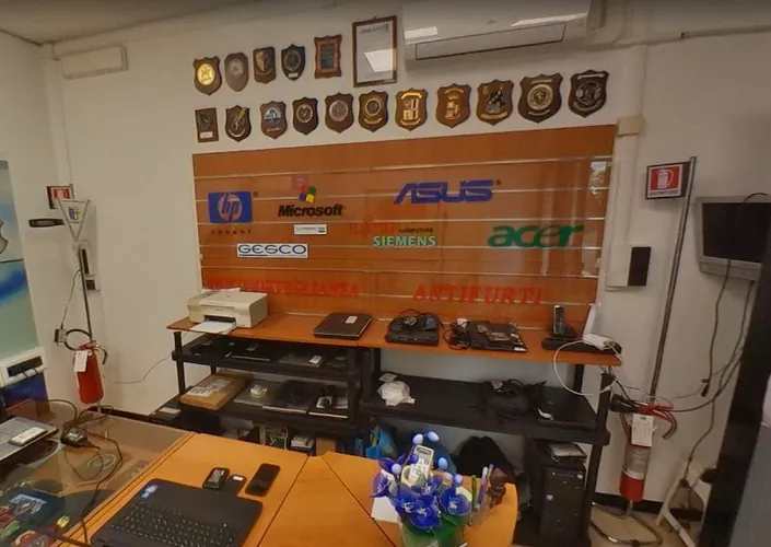 T.M.Y. Laboratorio Informatico Genova
